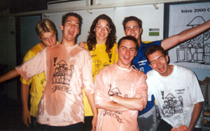het 19e bestuur van GEWIS tijdens de Intro'00